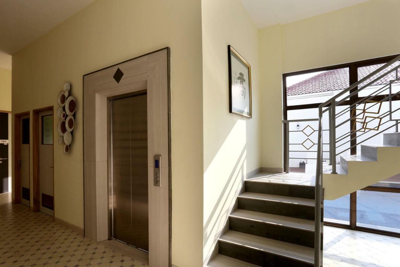 Urbanest Inn House Slipi Dżakarta Zewnętrze zdjęcie